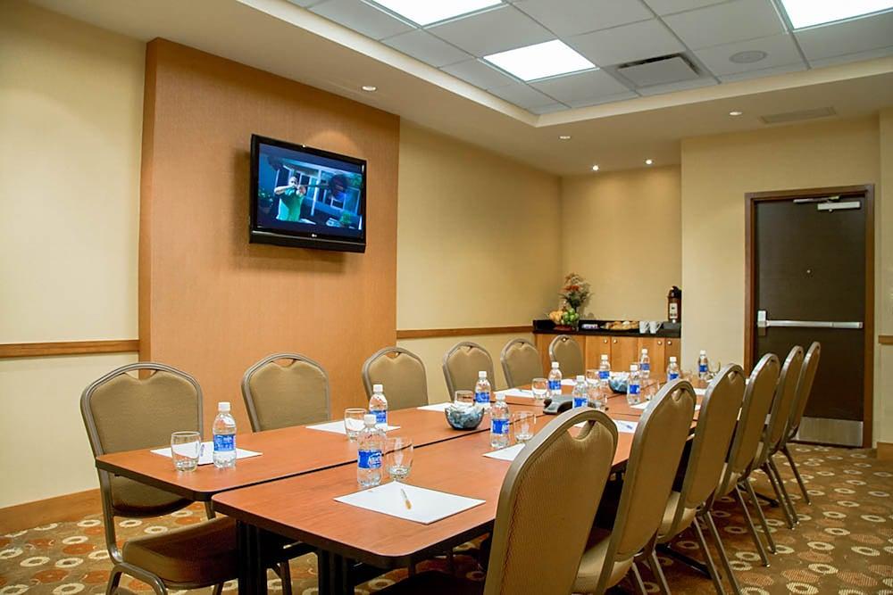 Hyatt Place South Bend/Mishawaka Экстерьер фото